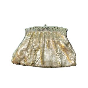 Vintage 1940’s Whiting & Davis silver mesh bag